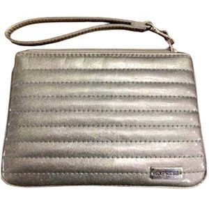 ✨Express silver Wristlet✨